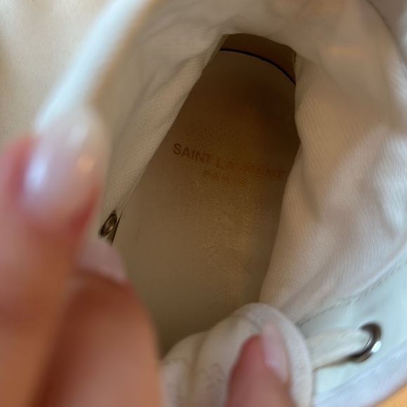 Saint Laurent Malibu Sneakers - Picture 9 of 11